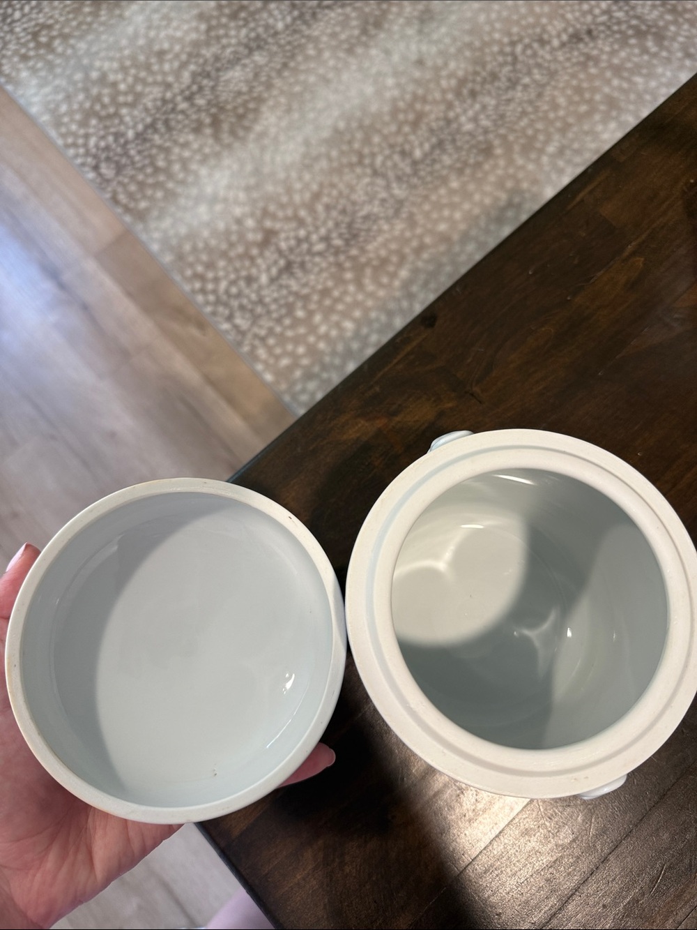 Blue and white porcelain jar with lid. - Picture 7 of 9